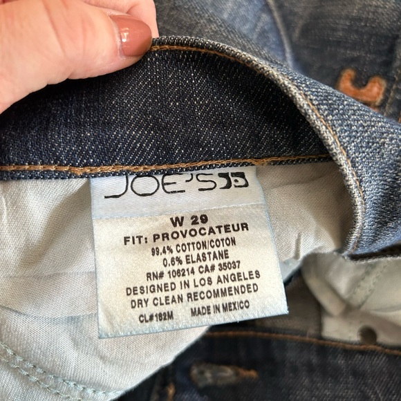 Women’s Perfect Condition Joe’s size 29 Boot Cut Jeans - Picture 2 of 3